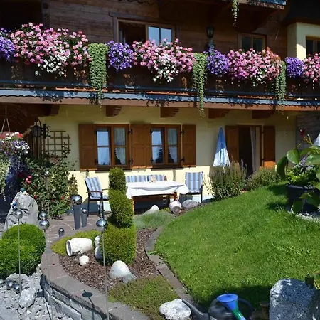 Ferienwohnung Holzner Daire *
