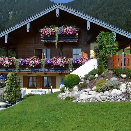 Ferienwohnung Holzner شنآيزلرويت